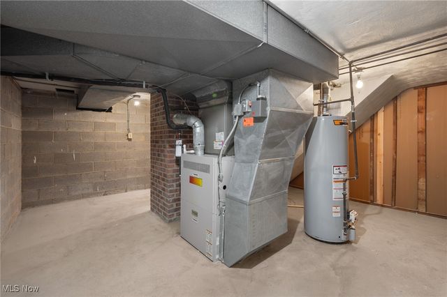 24270 Hermitage Road, Shaker Heights, OH 44122