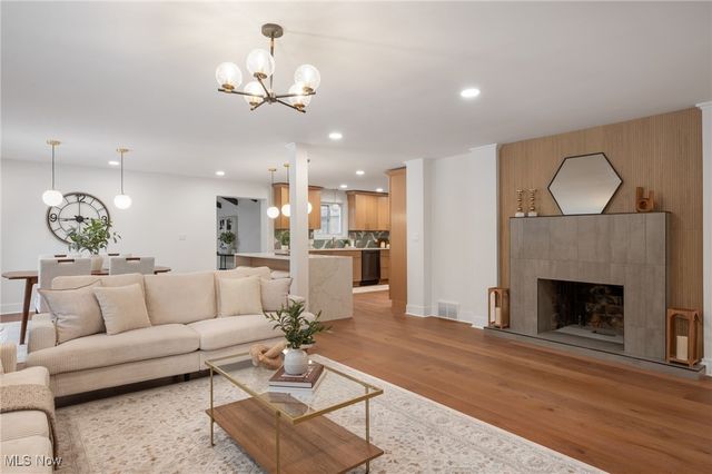 24270 Hermitage Road, Shaker Heights, OH 44122