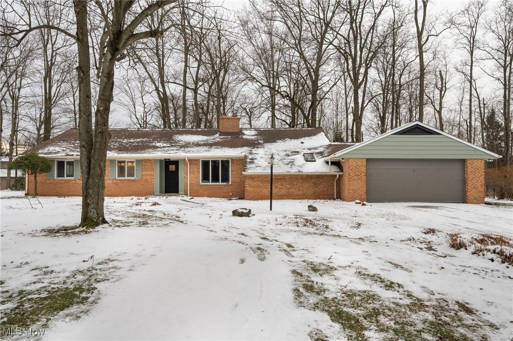 24270 Hermitage Road, Shaker Heights, OH 44122