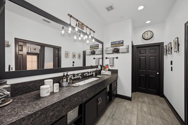 3062 Primrose Lane, Farmers Branch, TX 75234