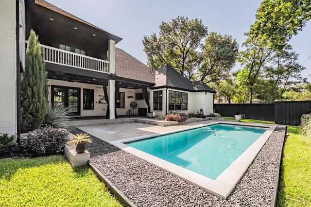 3062 Primrose Lane, Farmers Branch, TX 75234