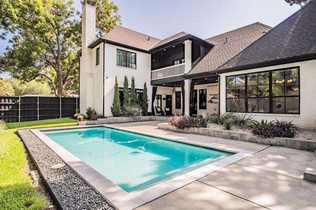 3062 Primrose Lane, Farmers Branch, TX 75234