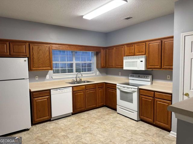 2468 brianna Drive, Hampton, GA 30228