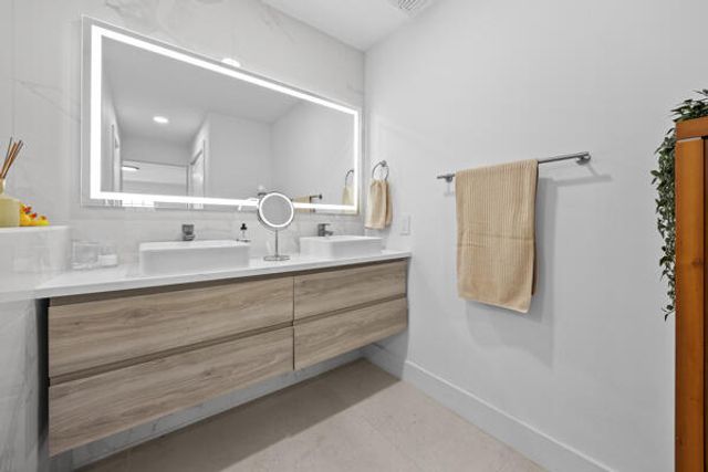 10137 S 40th Way 233, Boynton Beach, FL 33436