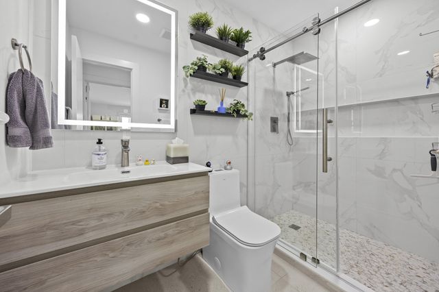 10137 S 40th Way 233, Boynton Beach, FL 33436