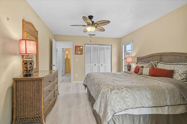 4169 66TH STREET CIRCLE W H, Bradenton, FL 34209