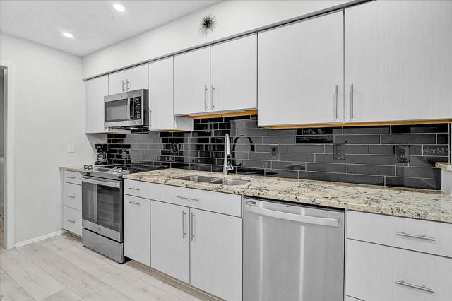 4169 66TH STREET CIRCLE W H, Bradenton, FL 34209