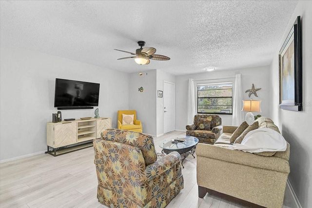 4169 66TH STREET CIRCLE W H, Bradenton, FL 34209