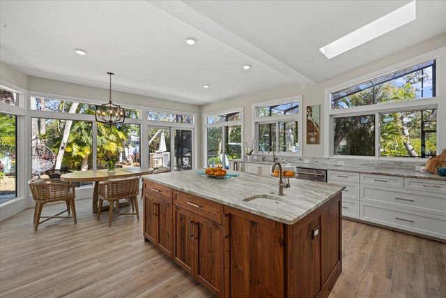 5045 OXFORD DRIVE, Sarasota, FL 34242