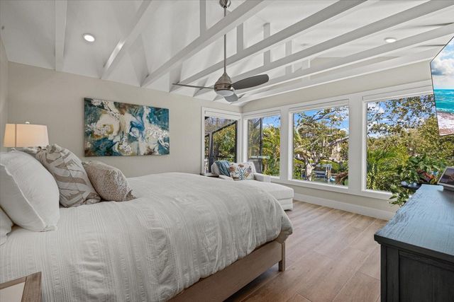 5045 OXFORD DRIVE, Sarasota, FL 34242