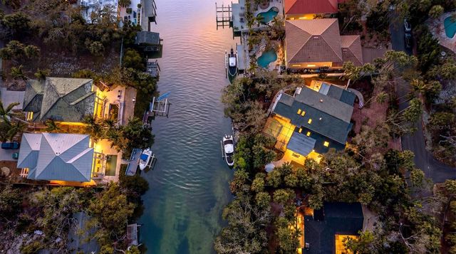 5045 OXFORD DRIVE, Sarasota, FL 34242