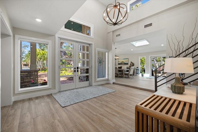 5045 OXFORD DRIVE, Sarasota, FL 34242