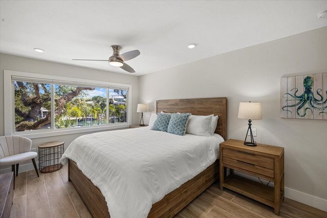 5045 OXFORD DRIVE, Sarasota, FL 34242