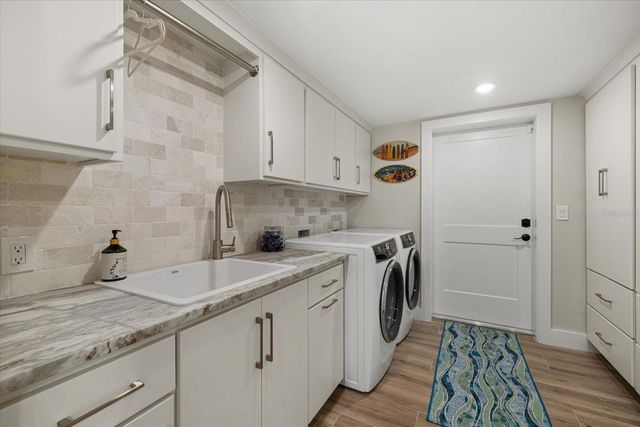 5045 OXFORD DRIVE, Sarasota, FL 34242