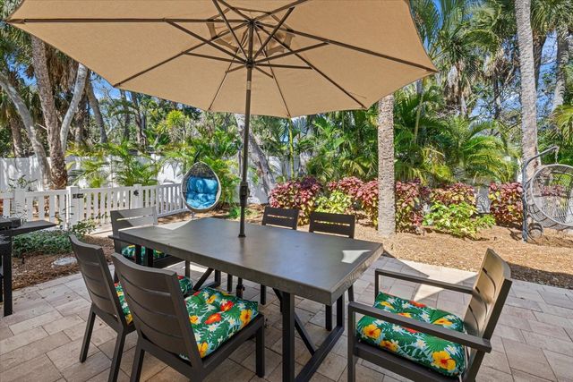 5045 OXFORD DRIVE, Sarasota, FL 34242