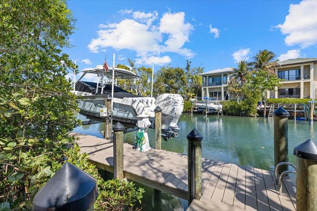 5045 OXFORD DRIVE, Sarasota, FL 34242