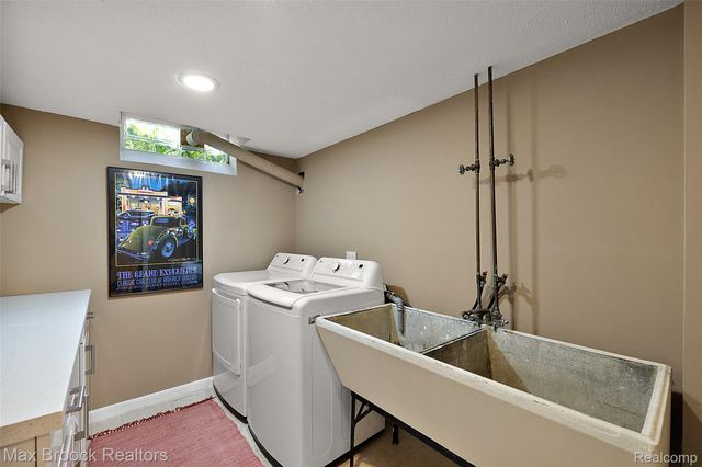 18408 Beverly Road, Beverly Hills Village, MI 48025