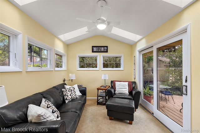 18408 Beverly Road, Beverly Hills Village, MI 48025