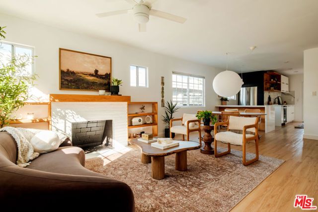 5922 4th Avenue, Los Angeles, CA 90043