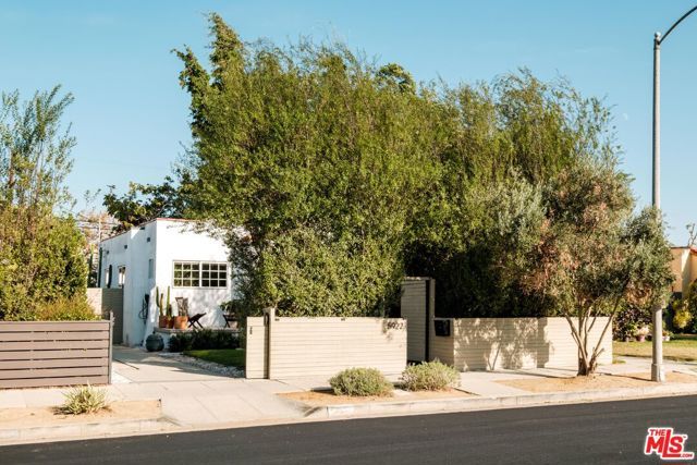 5922 4th Avenue, Los Angeles, CA 90043