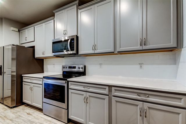 17623 LEDGER LINE LANE, Lutz, FL 33558