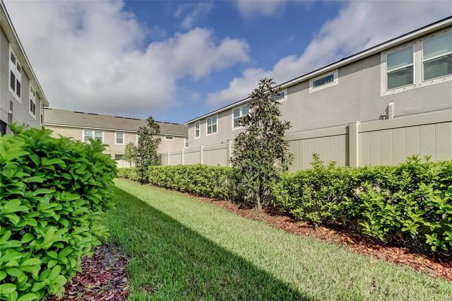 17623 LEDGER LINE LANE, Lutz, FL 33558