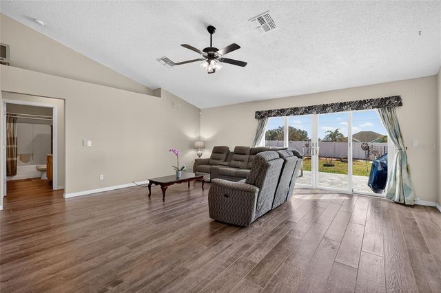 2212 LAKE POINTE CIRCLE, Leesburg, FL 34748