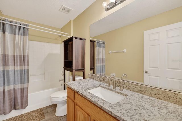 2212 LAKE POINTE CIRCLE, Leesburg, FL 34748