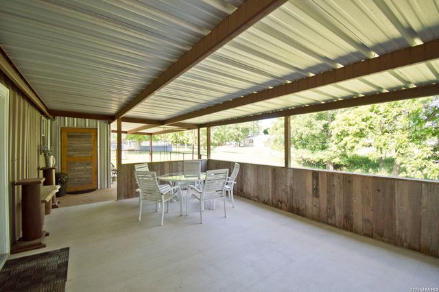 702 E Schubert, Fredericksburg, TX 78624