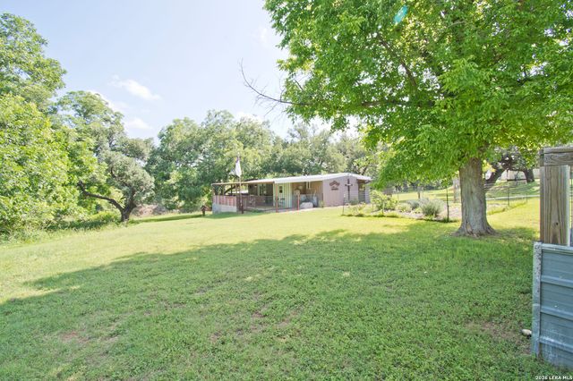 702 E Schubert, Fredericksburg, TX 78624