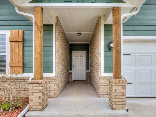8218 Bluestem Trail, El Reno, OK 73036