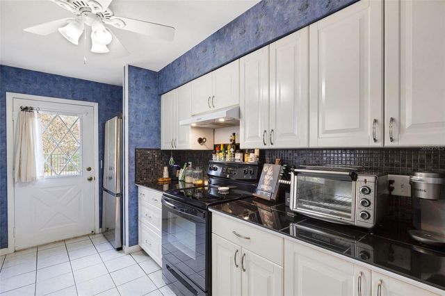 1522 ECKART DRIVE, Winter Haven, FL 33881