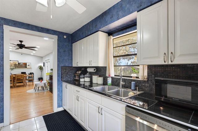 1522 ECKART DRIVE, Winter Haven, FL 33881