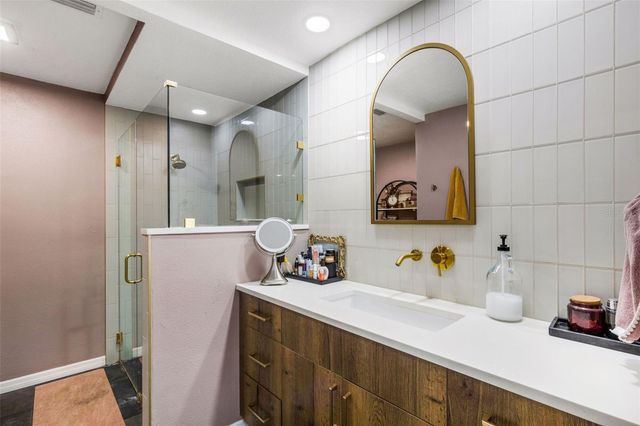 1522 ECKART DRIVE, Winter Haven, FL 33881