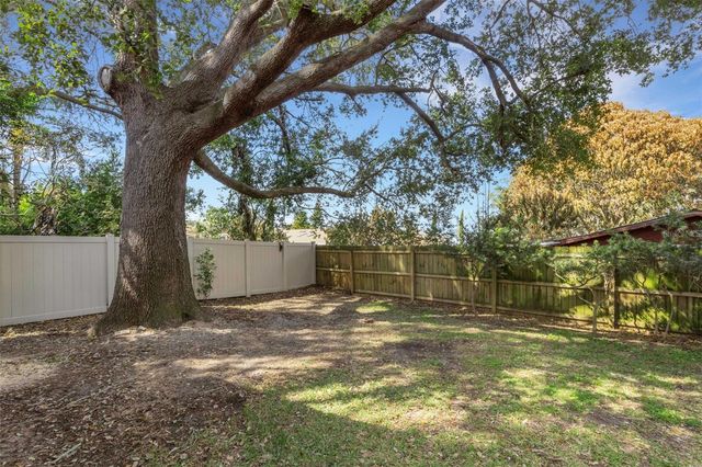 1522 ECKART DRIVE, Winter Haven, FL 33881