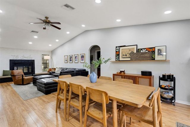 1522 ECKART DRIVE, Winter Haven, FL 33881