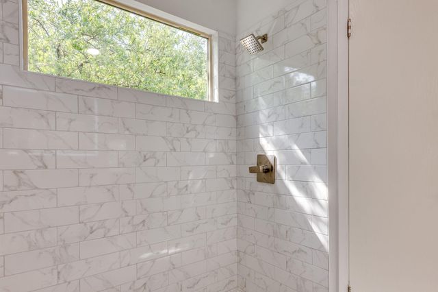 8304 Bradford Edward CV B, Austin, TX 78759