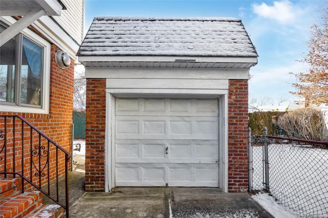 7042 173rd Street, Fresh Meadows, NY 11365