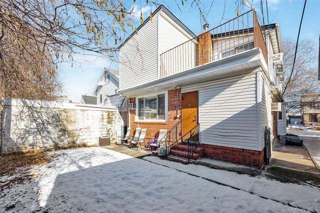 7042 173rd Street, Fresh Meadows, NY 11365