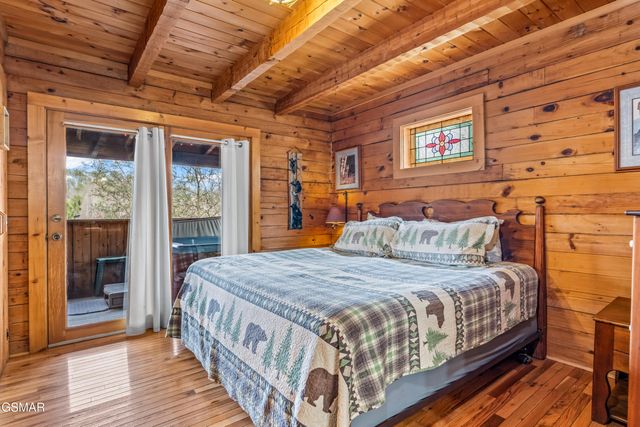 1716 Ridgecrest Drive, Sevierville, TN 37876