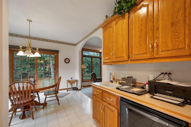 1471 PARKWAY DRIVE, Green Bay, WI 54304