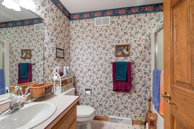 1471 PARKWAY DRIVE, Green Bay, WI 54304