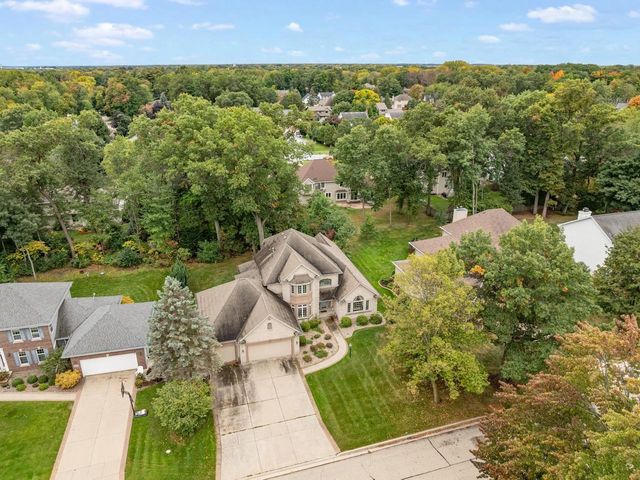 1471 PARKWAY DRIVE, Green Bay, WI 54304