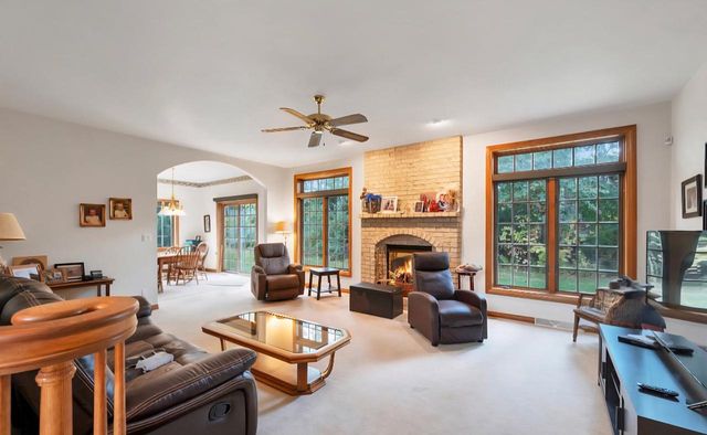 1471 PARKWAY DRIVE, Green Bay, WI 54304