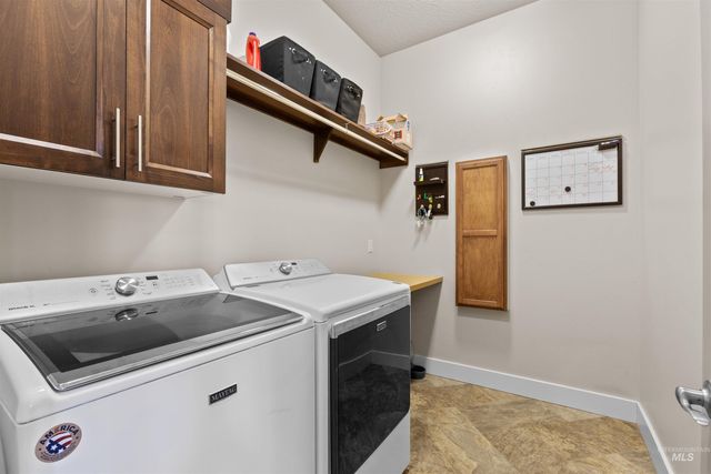 1112 E Wrightwood, Meridian, ID 83642