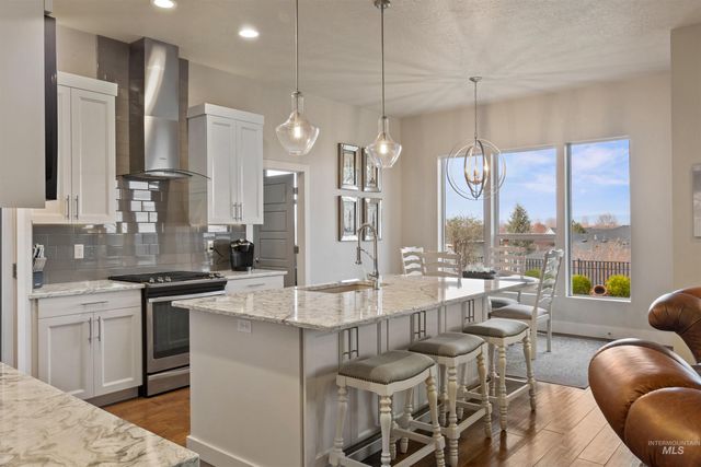 1112 E Wrightwood, Meridian, ID 83642