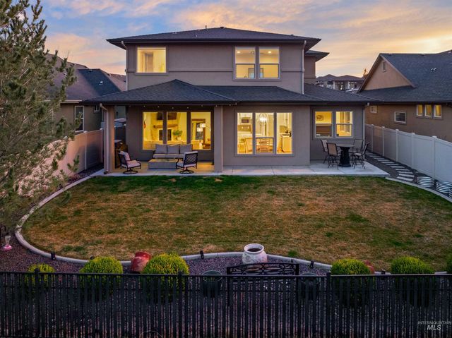 1112 E Wrightwood, Meridian, ID 83642