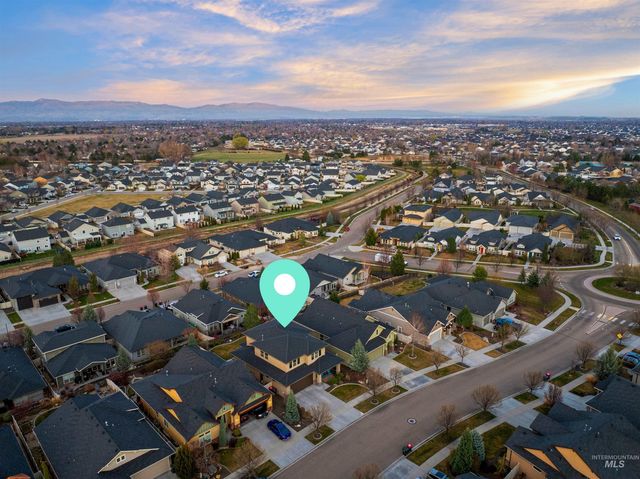 1112 E Wrightwood, Meridian, ID 83642