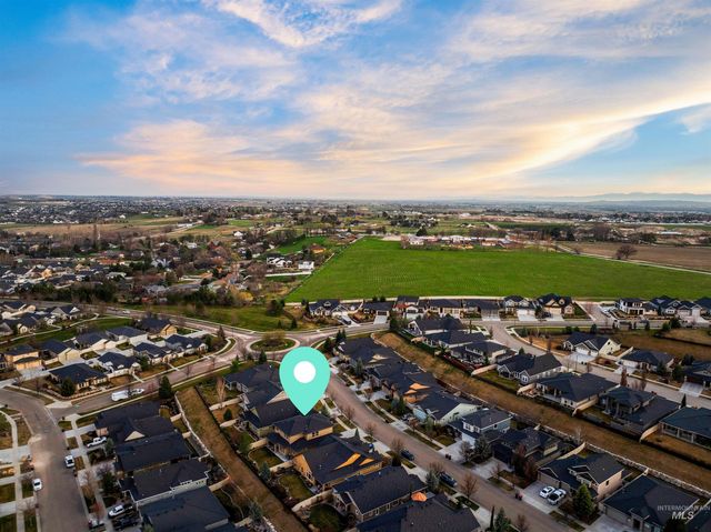 1112 E Wrightwood, Meridian, ID 83642