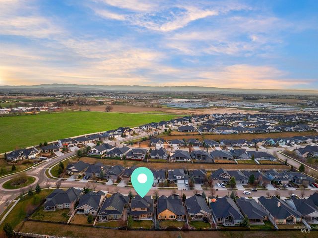 1112 E Wrightwood, Meridian, ID 83642